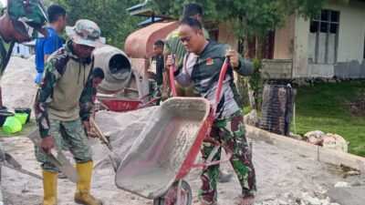 Turun Langsung ke Lapangan, Dansatgas TMMD Ke-129 Kodim 1807/Sorsel Kobarkan Semangat Gotong Royong Warga