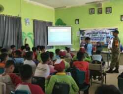 Tanamkan Cinta Tanah Air dan Jiwa Nasionalisme, Babinsa Kortamil 01/Penajam Berikan Wasbang kepada Siswa SMP 22 PPU