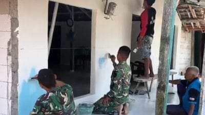 Goresan Kuas Pembawa Asa: TMMD 129 Bojonegoro Wujudkan Hunian Nyaman Mbah Samijan