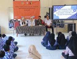 Sentuh Hati Generasi Muda: Satgas TMMD 129 Bojonegoro dan DP3AKB Edukasi Stunting, serta Kesehatan Reproduksi di Kesongo