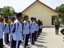 Menyemai Disiplin di Pelosok Desa: Kala Satgas TMMD 129 Bojonegoro Latih Karakter Siswa SMPN Satu Atap Kesongo