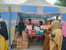 Yakinkan Aman dan Tertib, Babinsa Koramil Penajam Kawal Bazar Murah