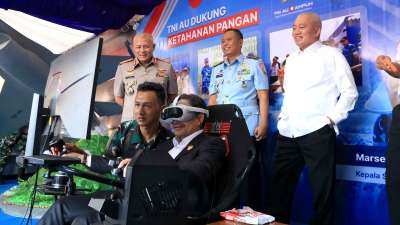Terbang Dengan F-16, Gubernur Kalsel dan Forkopimda Rasakan Sensasi Dunia Tempur di Angkasa, Ramaikan Stand Lanud Sjamsudin Noor Kalsel Expo 2026