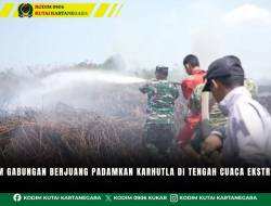 Tim Gabungan Berjuang Padamkan Karhutla di Tengah Cuaca Ekstrem