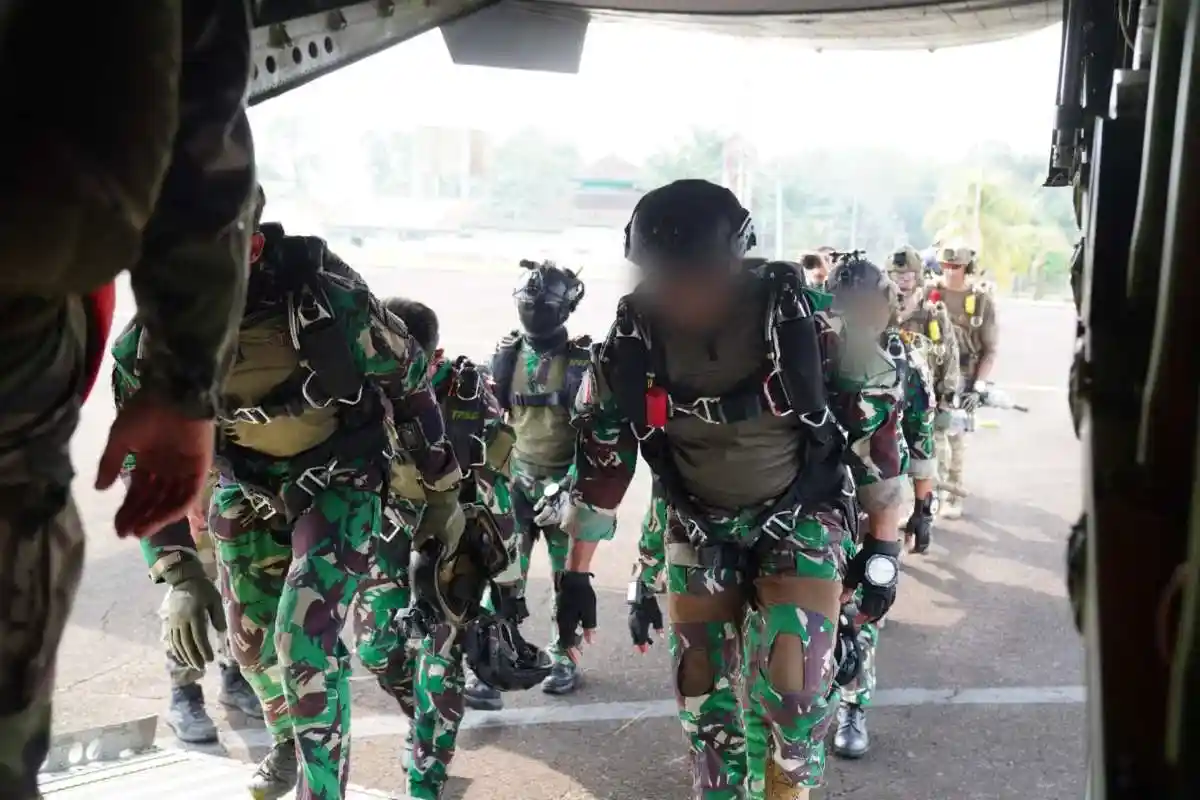 Prajurit SOF TNI dan US Army Sukses Laksanakan Infiltrasi Udara Dalam Latihan Super Garuda Shield 2026