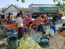 Tanggap Darurat, Kodim Bojonegoro Terus Pasok Puluhan Ribu Liter Air Bersih ke Wilayah Kekeringan