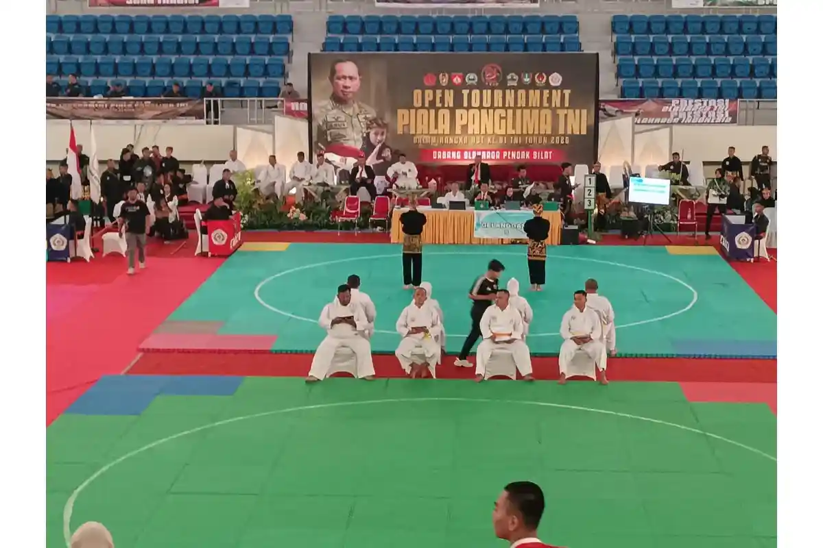 Taruna Akmil Raih Medali Perak dan Emas pada Akmil Open Tournament Pencak Silat Piala Panglima TNI 2026
