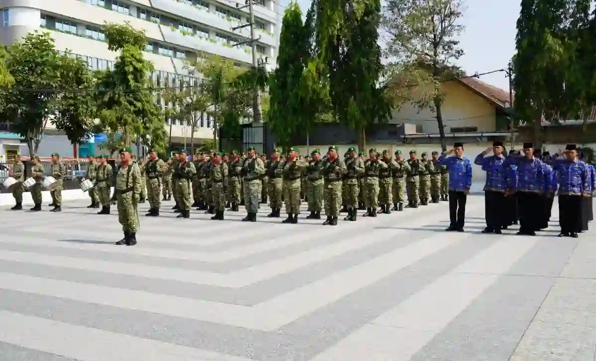 Peringati HUT ke-81 TNI, Kodim Bojonegoro Gelar Ziarah Nasional dan Ajak Generasi Muda Teladani Pahlawan