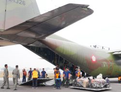 Hari Kedelapan Belas Penanganan Gempa NTT, TNI Kirim 1.054,603 Ton Bantuan