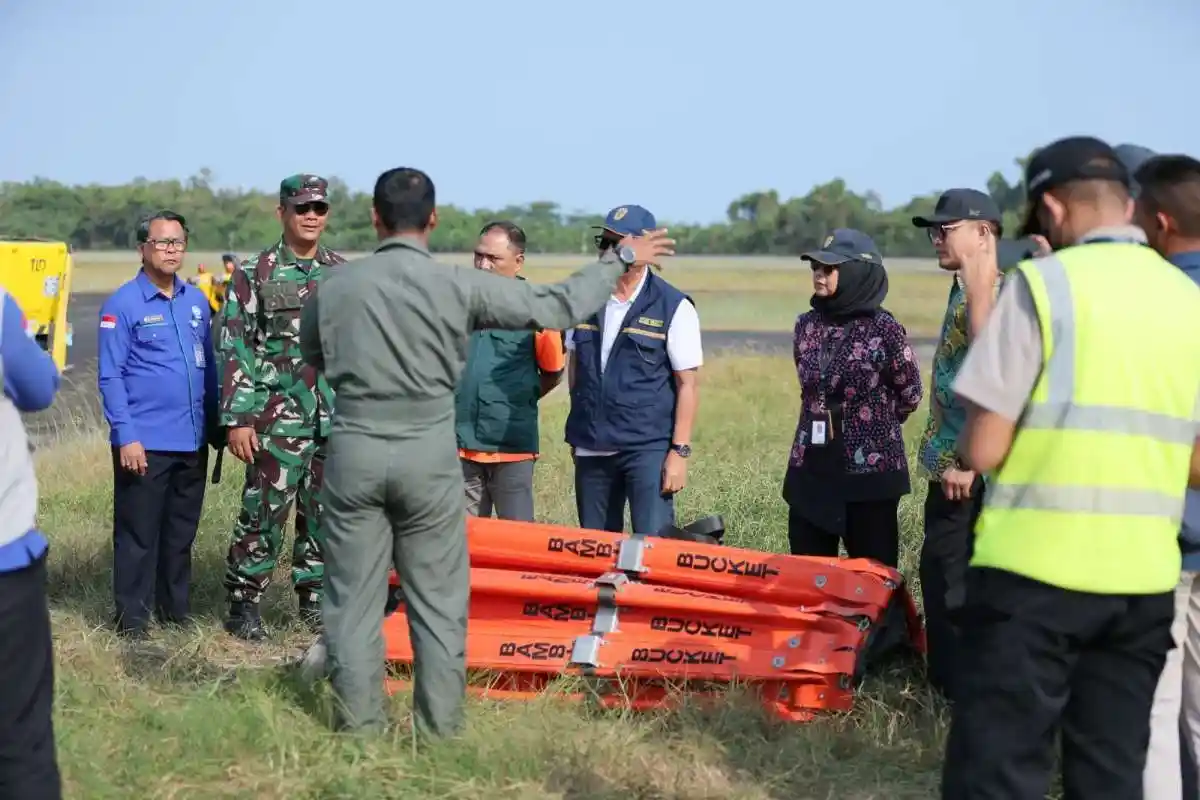 TNI Kerahkan Personel dan Heli Caracal Perkuat Penanganan Karhutla di Wilayah IKN