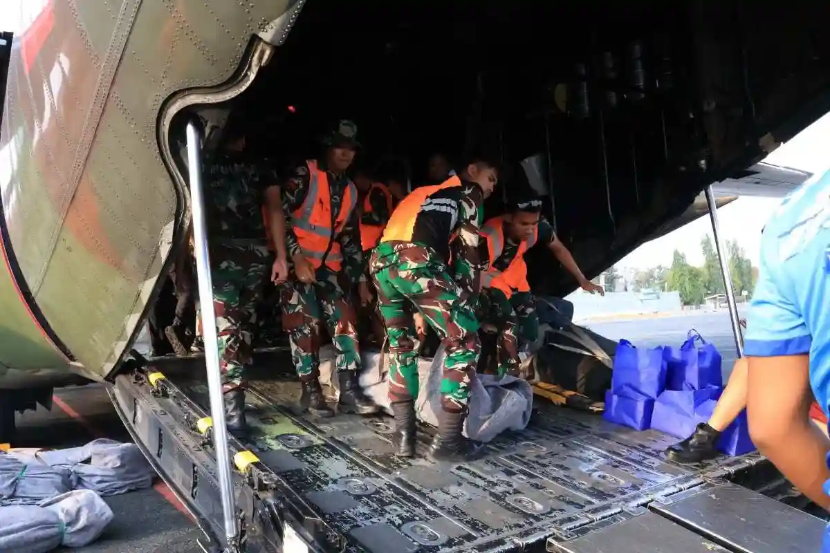 Hercules TNI AU Mendarat di Lanud Sjamsudin Noor Bawa Kekuatan Baru dari Kemhan RI, Penanganan Karhutla Kalimantan Selatan Kian Diperkuat