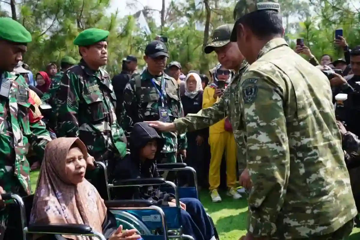 Panglima TNI Tinjau Bakti Sosial dan Open Tournament Off Road di Ciwidey Jawa Barat
