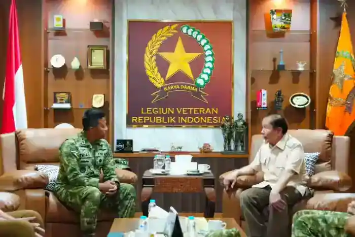 Jelang HUT Ke-81 TNI, Kas Kohanudnas Anjangsana kepada Jenderal (HOR) H.B.L. Mantiri