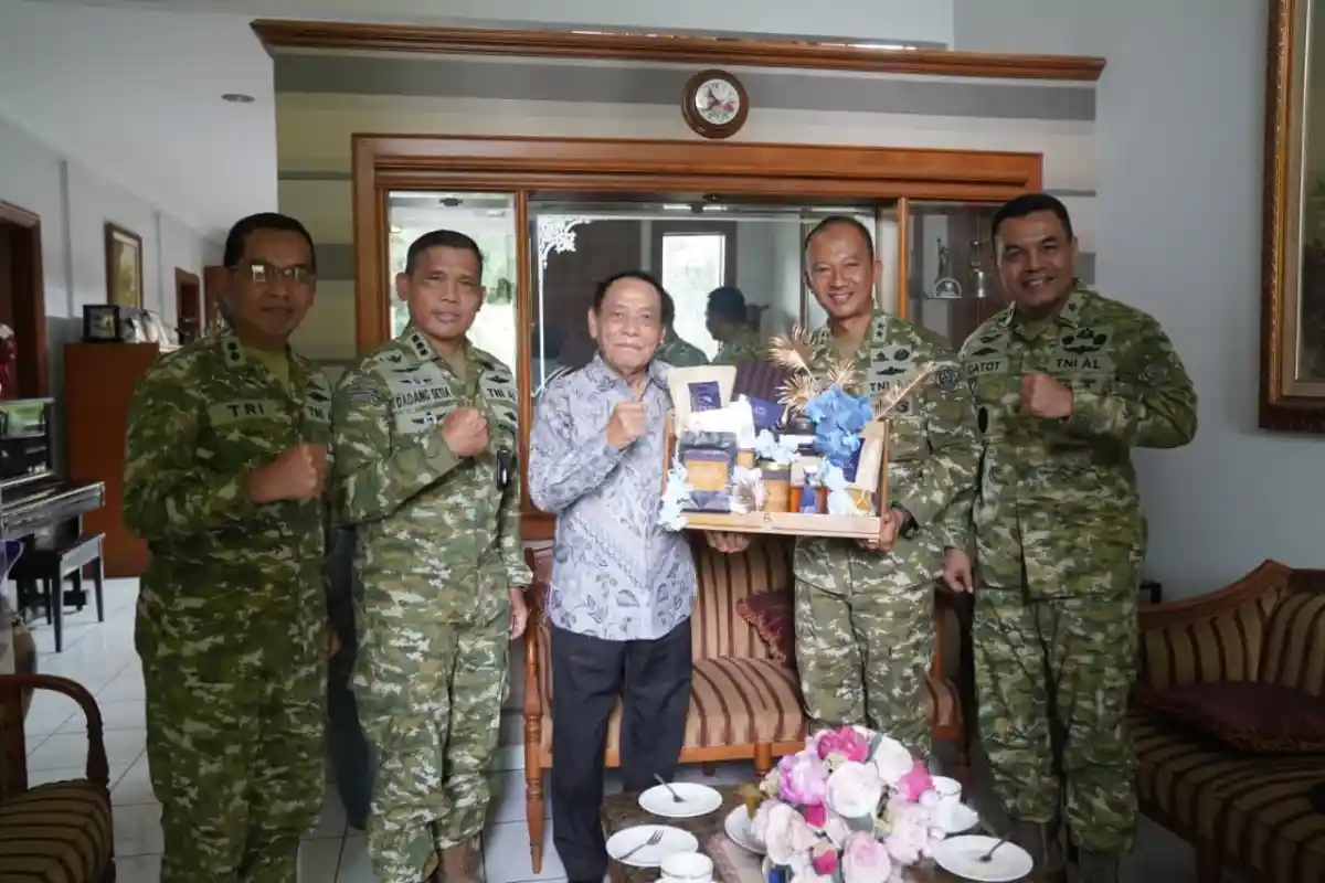 Pesan Jenderal TNI (Purn) Endriartono Sutarto  : TNI Harus Terus Menjadi Pelopor Perjuanngan Bangsa Meraih Kejayaan