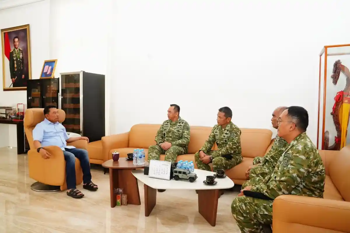 Silaturahmi Penuh Jelang HUT TNI, Jenderal TNI (Purn) Moeldoko Ingatkan tentang Profesionalisme Prajurit