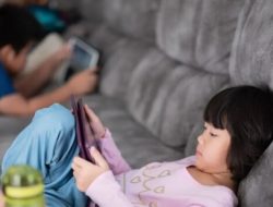 Jika Si Kecil Sering Menunda-nunda dalam Beberapa Hal, Coba Lakukan 7 Cara Ini Menurut Psikologi