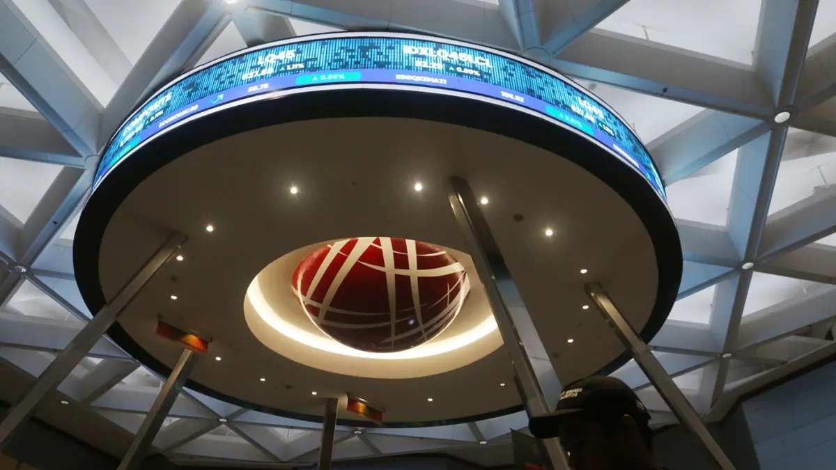 IHSG Hari Ini Berpeluang Menguat, Cek Rekomendasi Saham ARCI, BBRI, BRMS, dan BRPT