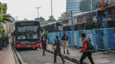 Imbas Truk Mogok, Layanan Koridor 13 Transjakarta Hanya Sampai Halte JORR
