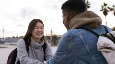 Seseorang Benar Menghargai Anda? Biasanya Mereka Akan Melakukan 7 Hal Kecil Ini Tanpa Perlu Diminta