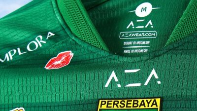 Jersey Persebaya Surabaya Makin Berani! Ada Kecup Bibir dan Pesan Perempuan di Kultur Sepak Bola
