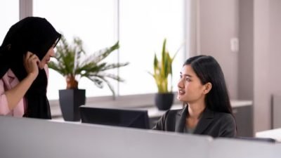 Kondisi seperti ini menunjukkan bahwa penampilan seseorang tidak selalu menggambarkan apa yang sedang terjadi dalam dirinya