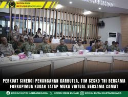 Perkuat Sinergi Penanganan Karhutla, Tim Sesko TNI Bersama Forkopimda Kukar Tatap Muka Virtual Bersama Camat