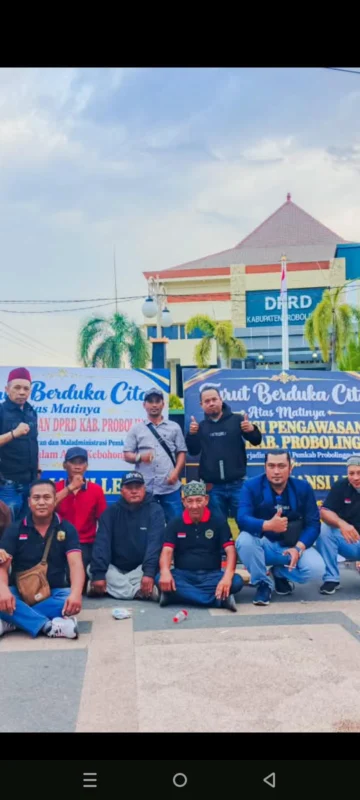 Tahlil dan Spanduk Duka Warnai Aksi di DPRD Probolinggo, Ini Tuntutan LEGAM