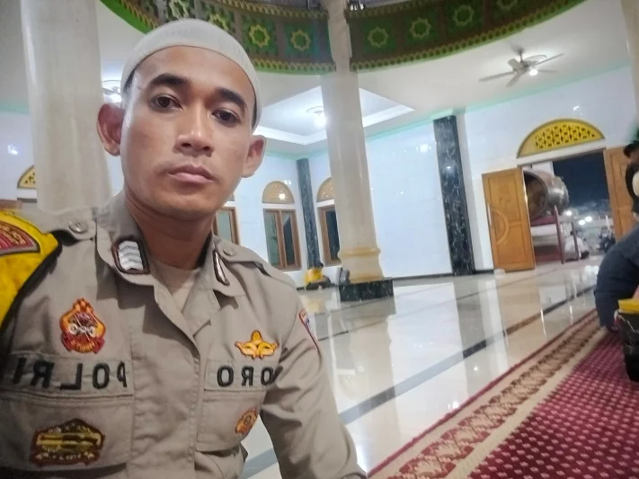 Subuh Keliling, Bripka Ristyanto Pererat Silaturahmi dengan Jamaah Masjid At Taqwa di Desa Cibadak