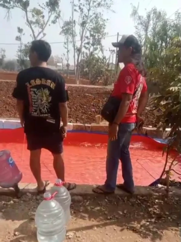 Cabang Semanding Laskar Ronggolawe Nusantara Salurkan Air Bersih untuk Warga Penambangan dan Sambungrejo