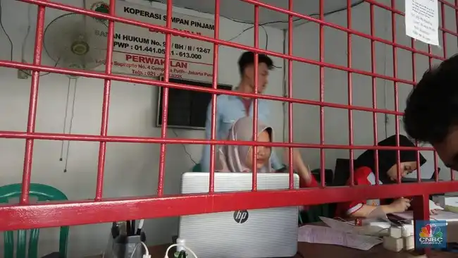 OJK Hentikan Operasi 11 Pergadaian Ilegal, Ini Risiko yang Diingatkan kepada Masyarakat